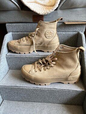 Women's Converse Chuck Taylor All Star Lugged High-Top Boots